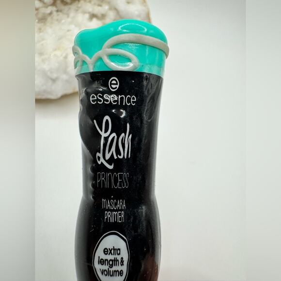 essence Mascara / Lash Princess Mascara Primer NWT - Picture 1 of 2